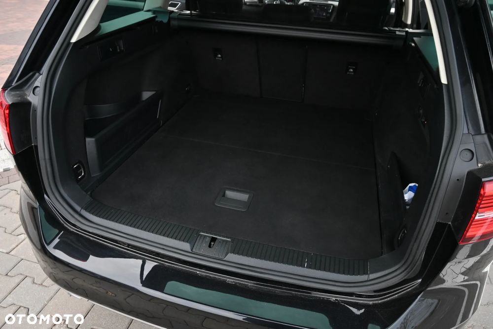Volkswagen Passat 2.0 TDI SCR (BlueMotion Tech) 4Motion D Highline - 22