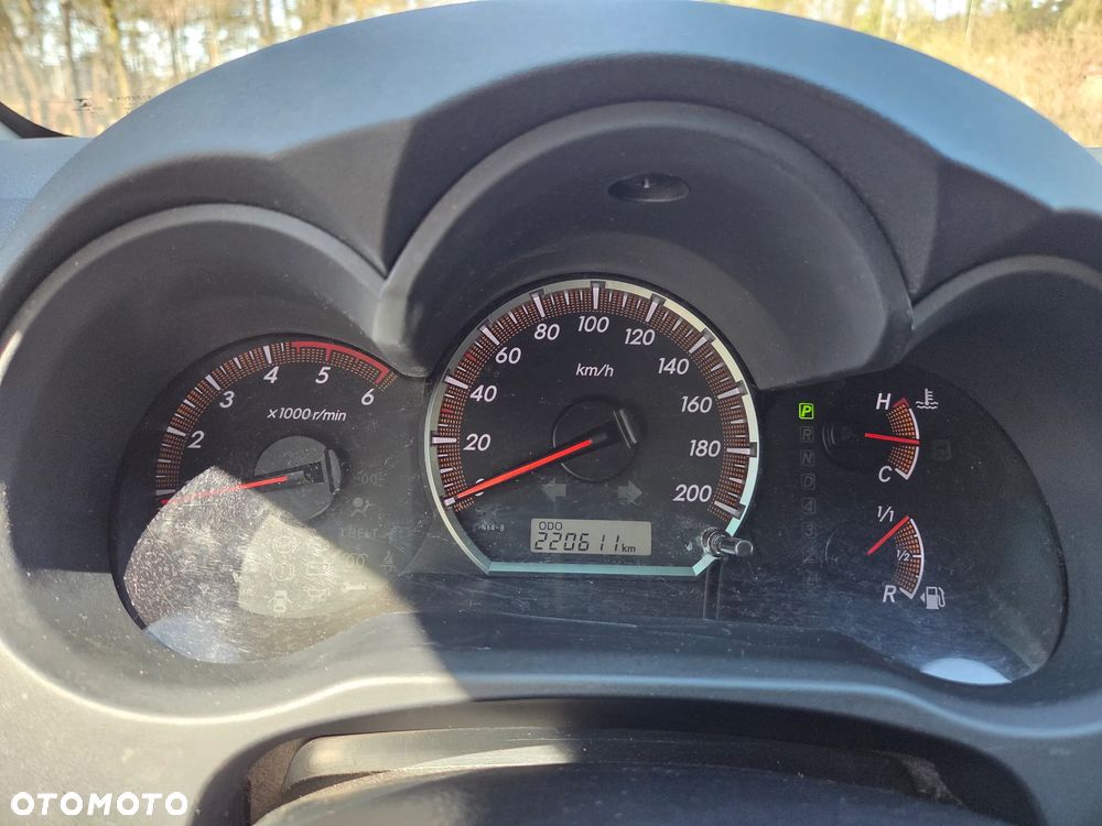 Toyota Hilux 3.0 D-4D SR5 - 5