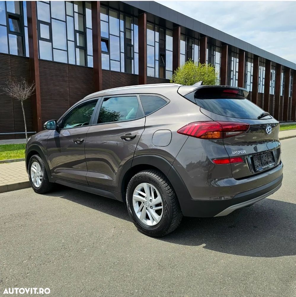 Hyundai Tucson 1.6 CRDi 4WD 6MT Premium - 22