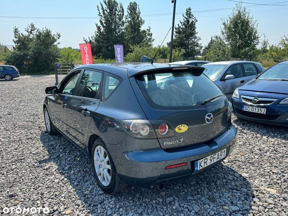 Mazda 3 1.6 Exclusive + - 6