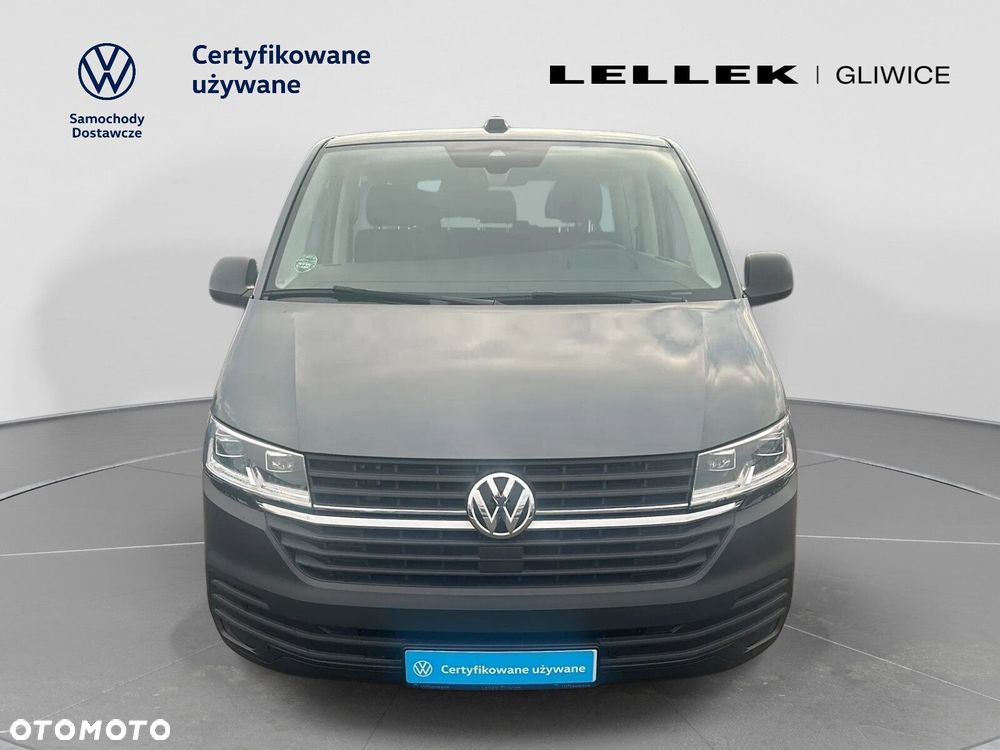 Volkswagen Caravelle - 8