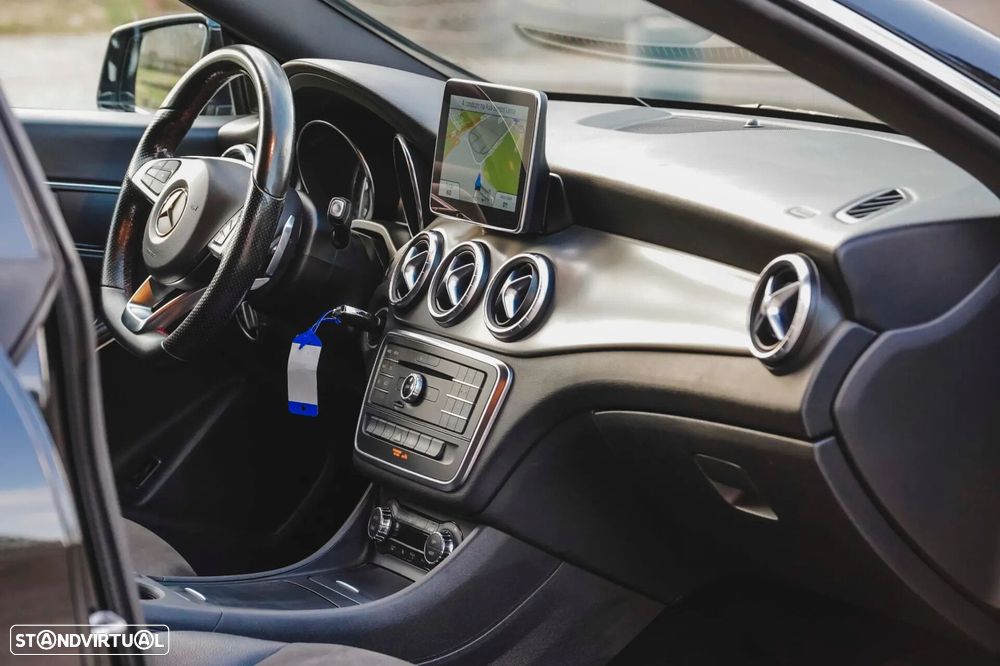 Mercedes-Benz CLA 200 - 14