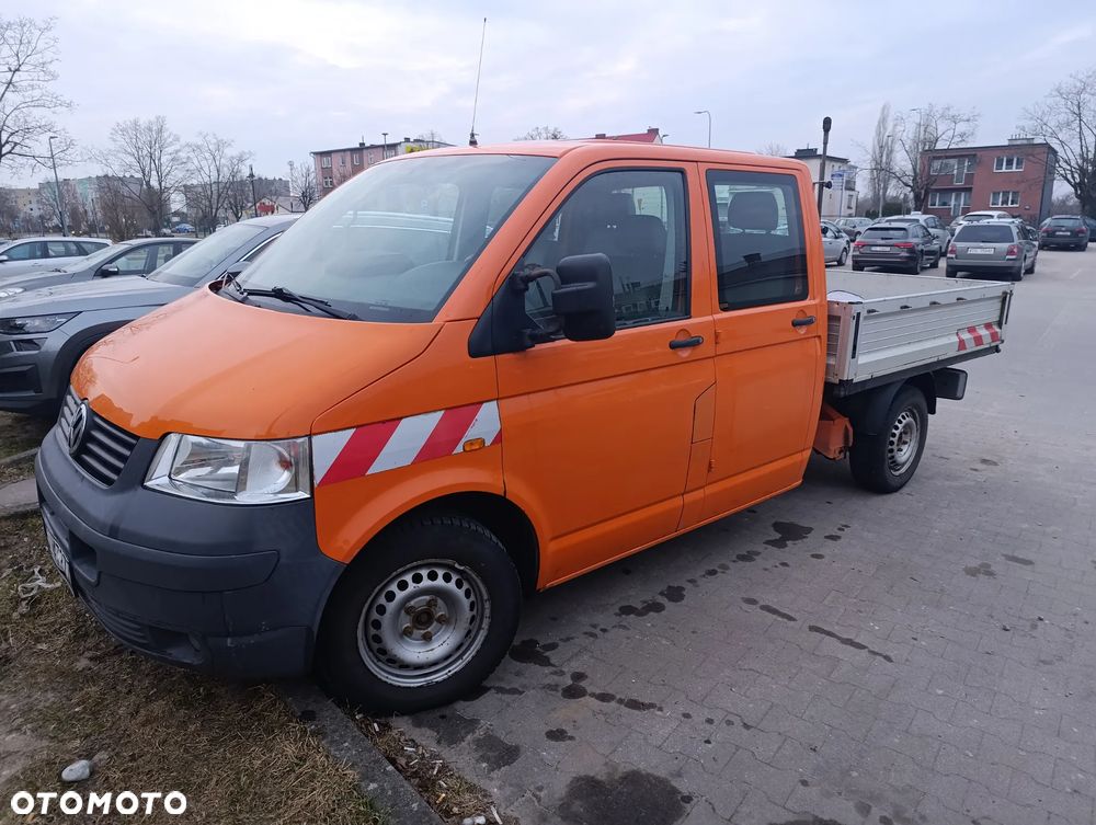 Volkswagen Transporter - 1