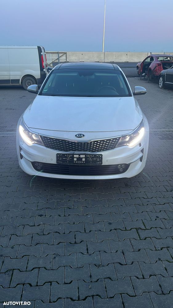 Dezmembram Kia Optima 1.7 diesel automata din 2017 - 2