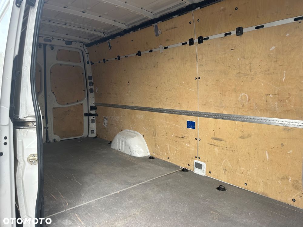 Volkswagen Crafter 2016r MAXI L4 klima stan extra - 17