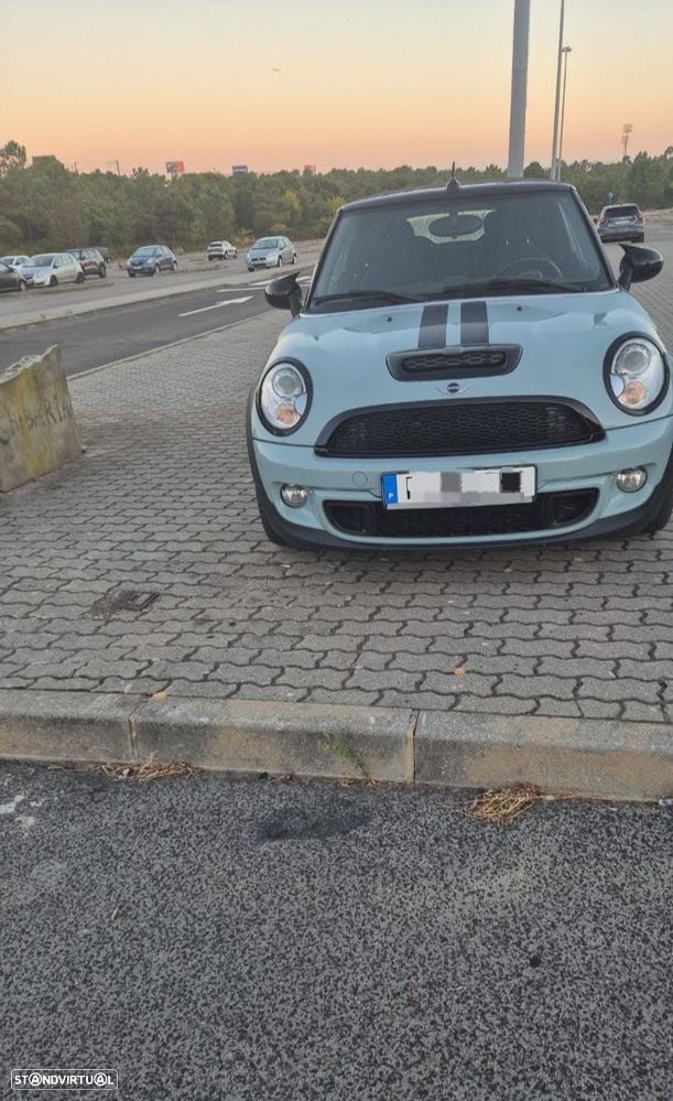 MINI Cabrio - 1