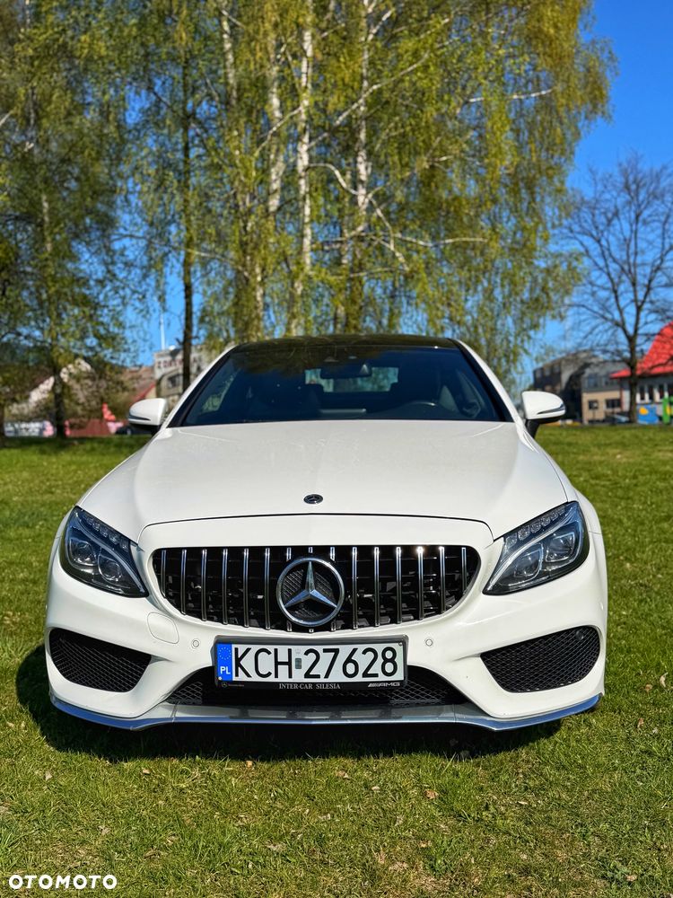 Mercedes-Benz Klasa C 200 4Matic 9G-TRONIC AMG Line - 3