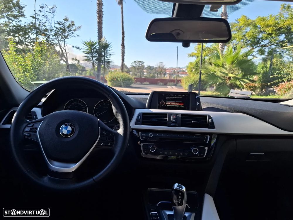 BMW 330 e iPerformance Line Sport - 7