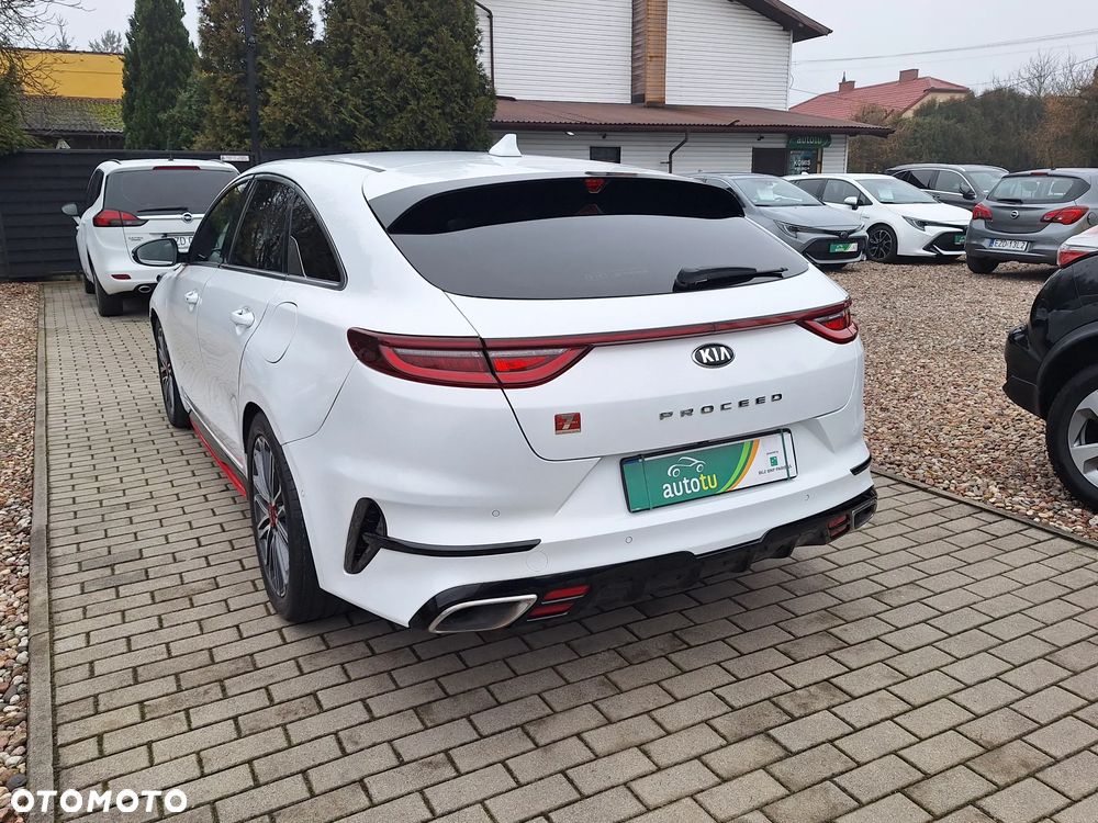Kia ProCeed 1.6 T-GDI GT DCT - 17