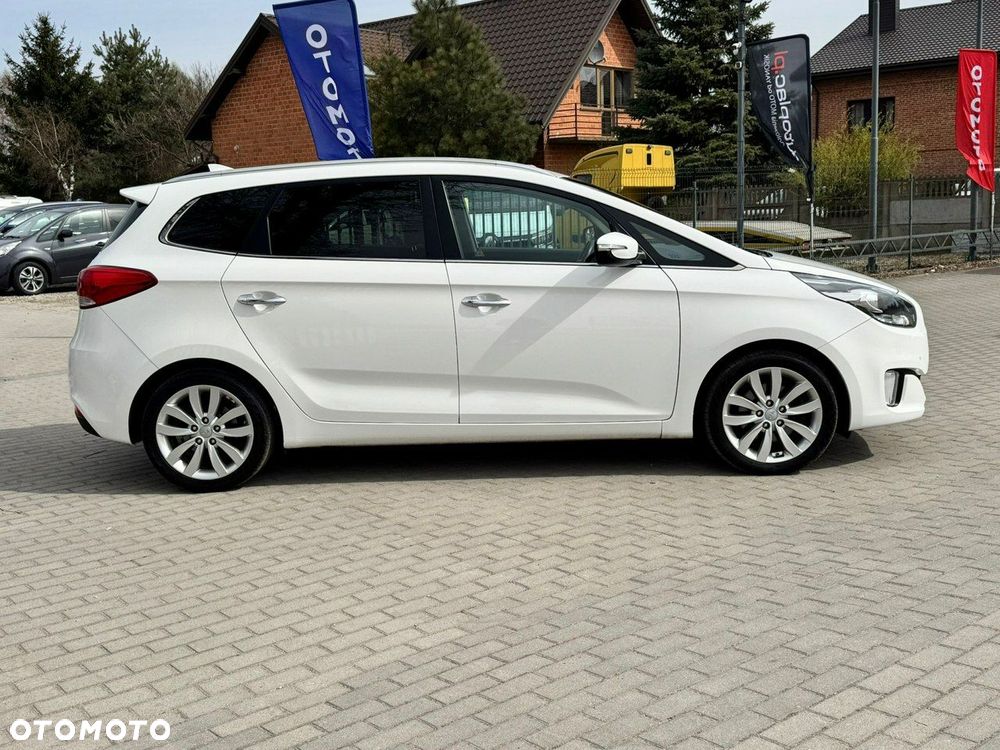 Kia Carens 1.6 GDI Dream-Team Edition - 14