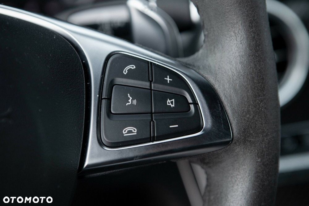 Mercedes-Benz Klasa C AMG 43 4-Matic - 27