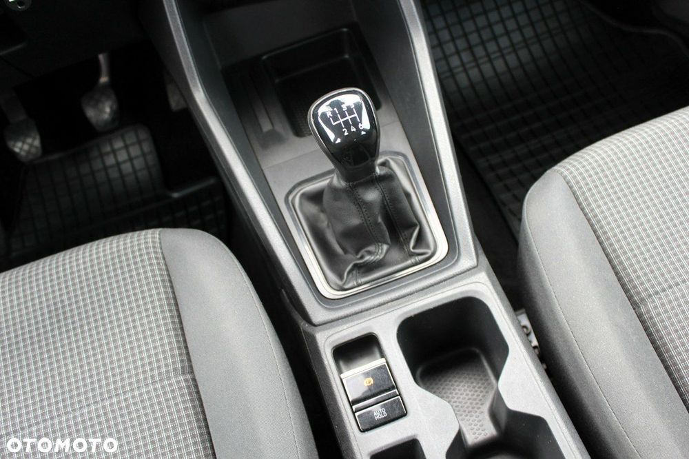 Volkswagen Caddy - 17