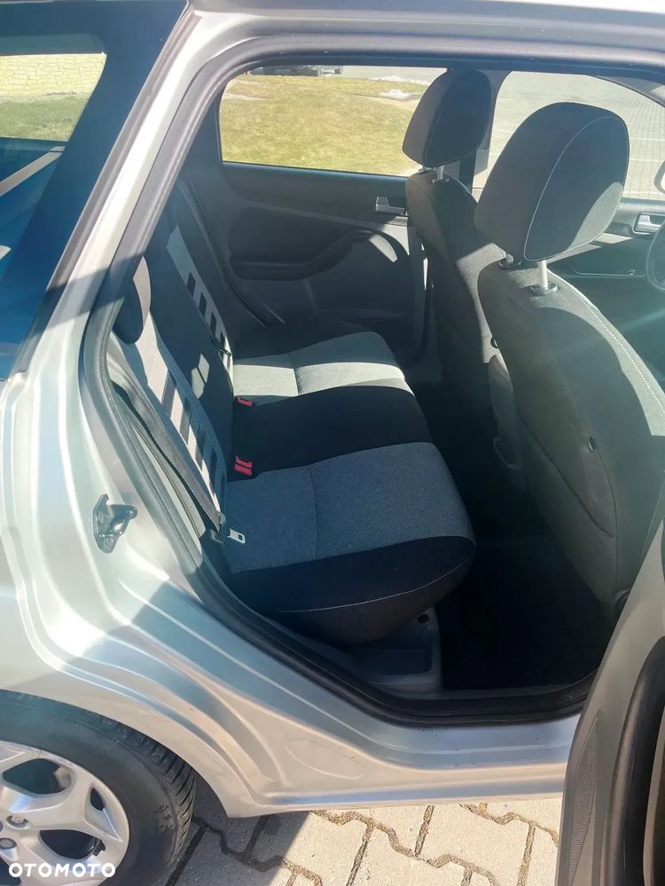 Volkswagen Touran ver-1-9-tdi-dpf-dsg-trendline - 14