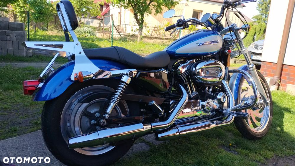 Harley-Davidson Sportster Custom 1200C - 12