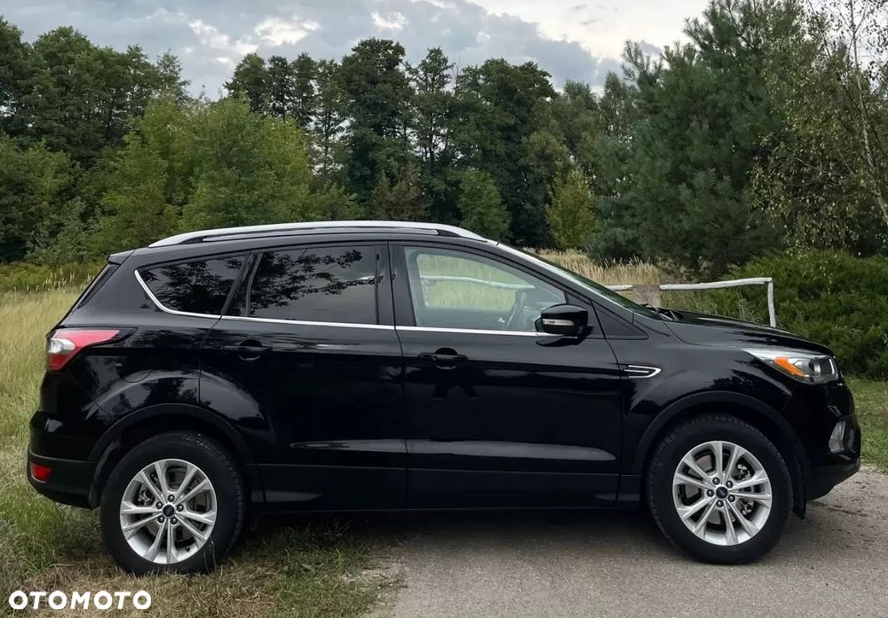Ford Kuga 2.0 TDCi 2x4 Titanium - 1