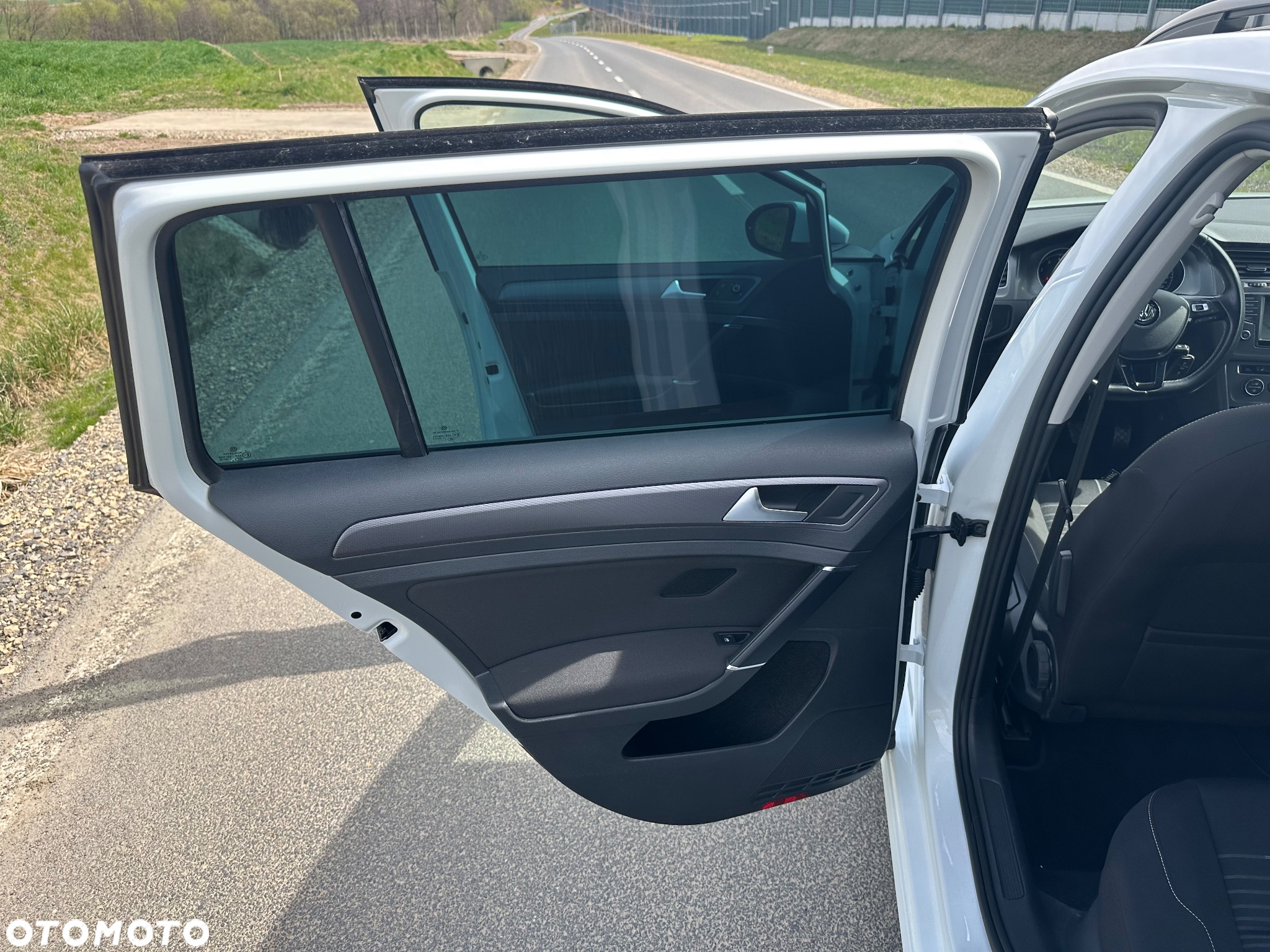 Volkswagen Golf Variant 1.4 TSI BlueMotion Technology Lounge - 15