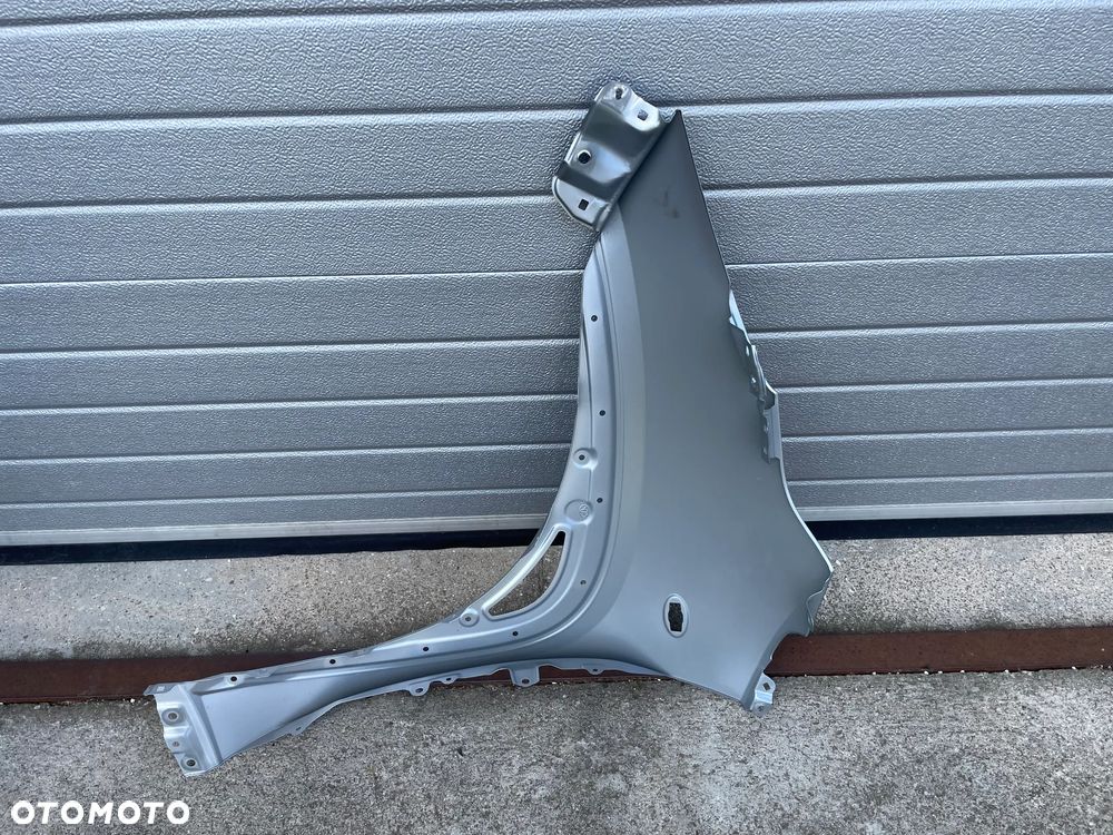 BŁOTNIK PRZEDNI PRAWY TOYOTA AYGO X  2022-- - 6