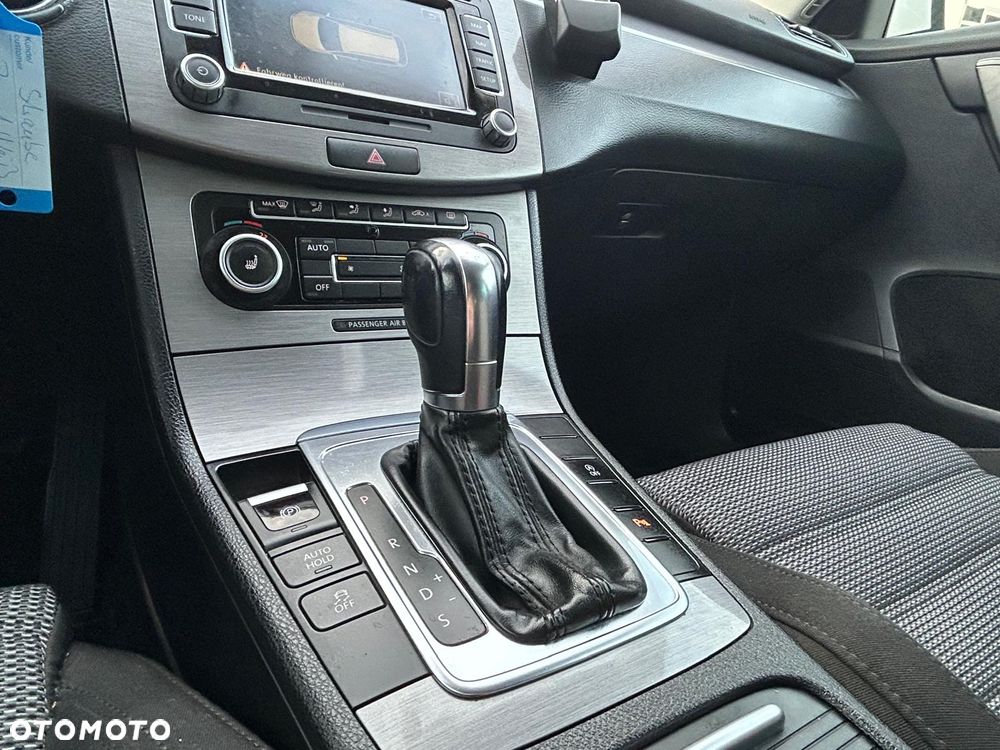 Volkswagen Passat 2.0 Blue TDI DSG SCR Comfortline - 28