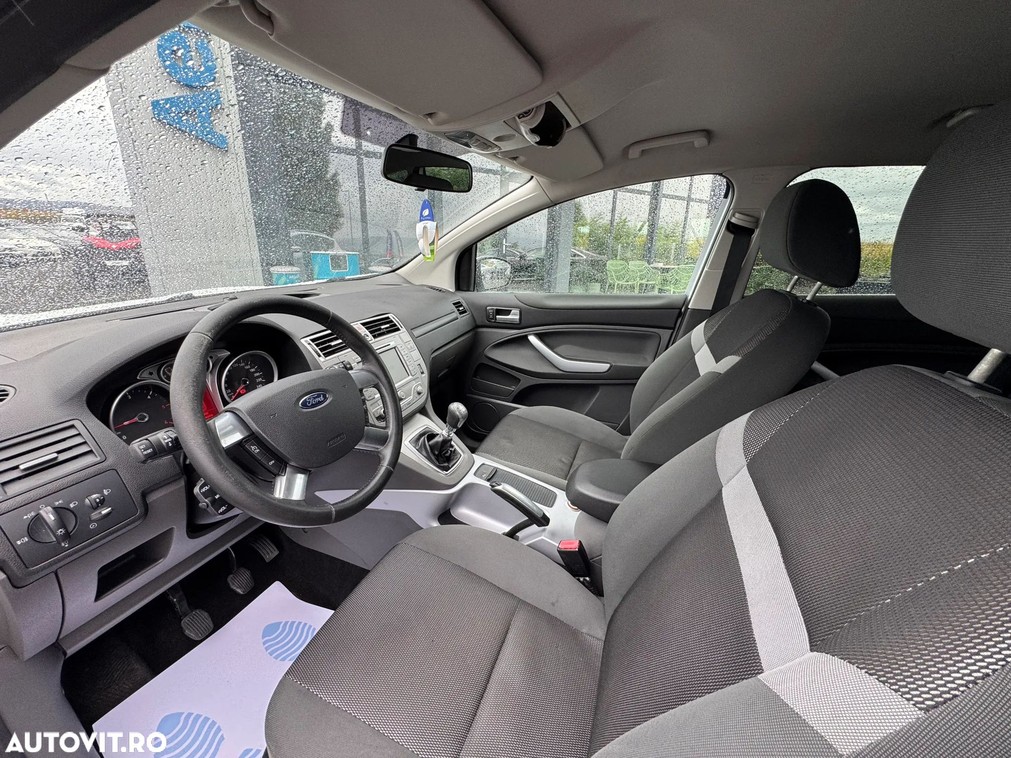 Ford Kuga 2.0L TDCi DPF Titanium - 12