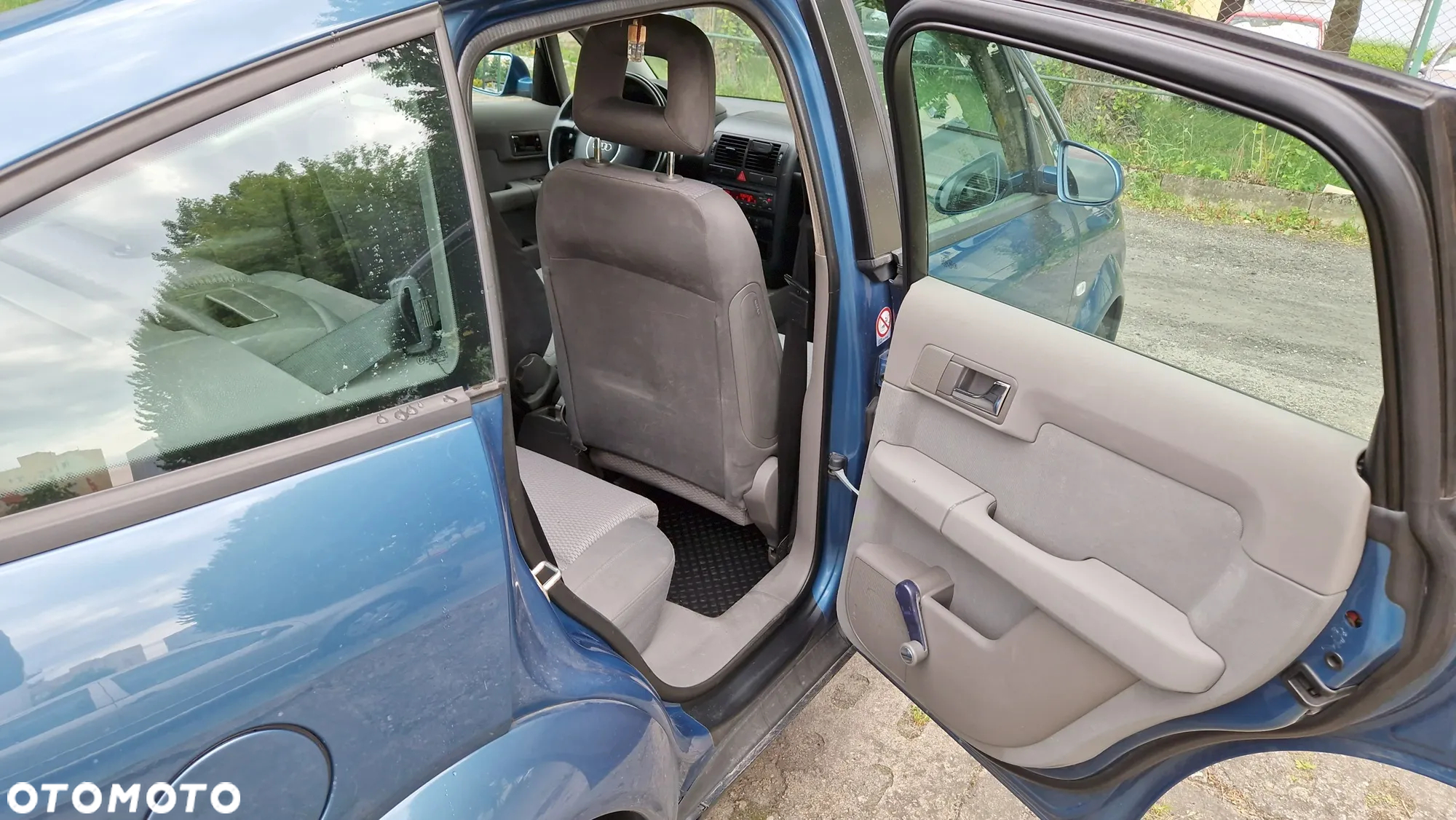 Audi A2 1.4 - 10