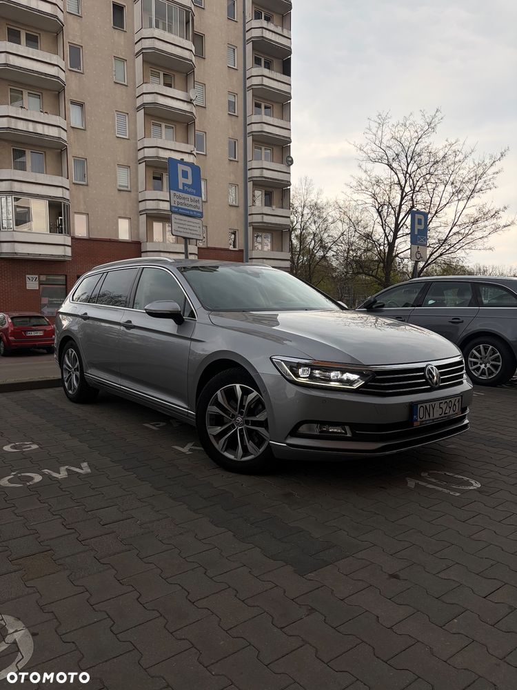 Volkswagen Passat 2.0 TDI SCR DSG Highline - 1