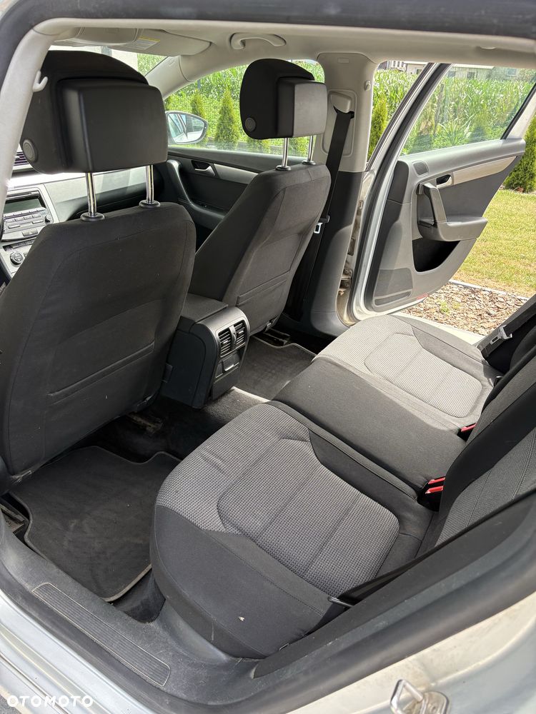 Volkswagen Passat - 6