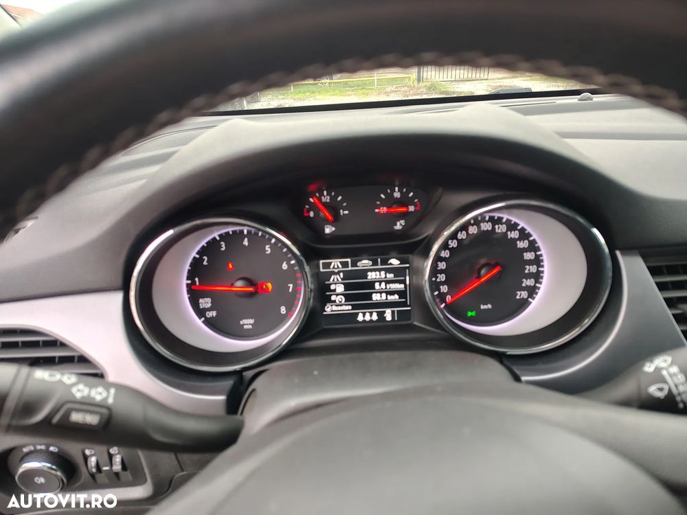 Opel Astra 1.2 Turbo Business Edition - 8