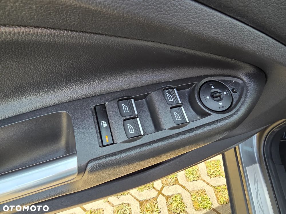 Ford Kuga 2.0 TDCi 4x4 Titanium - 13