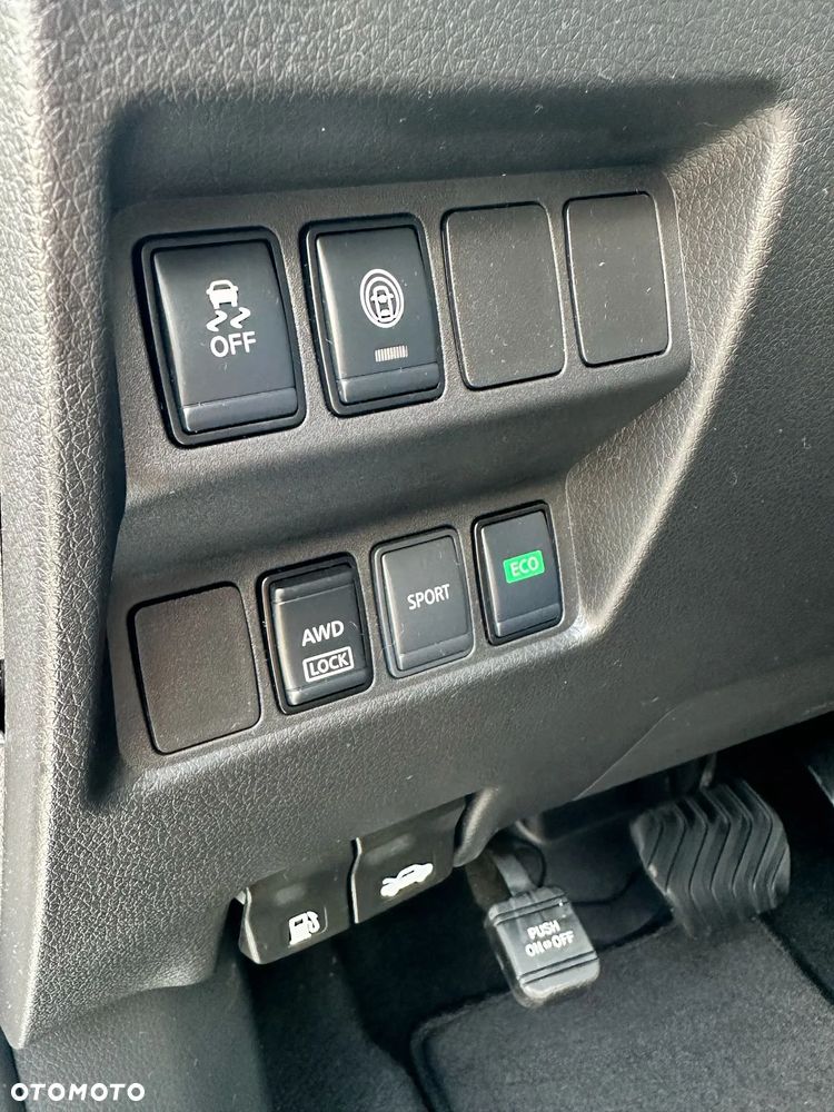 Nissan Rogue - 28