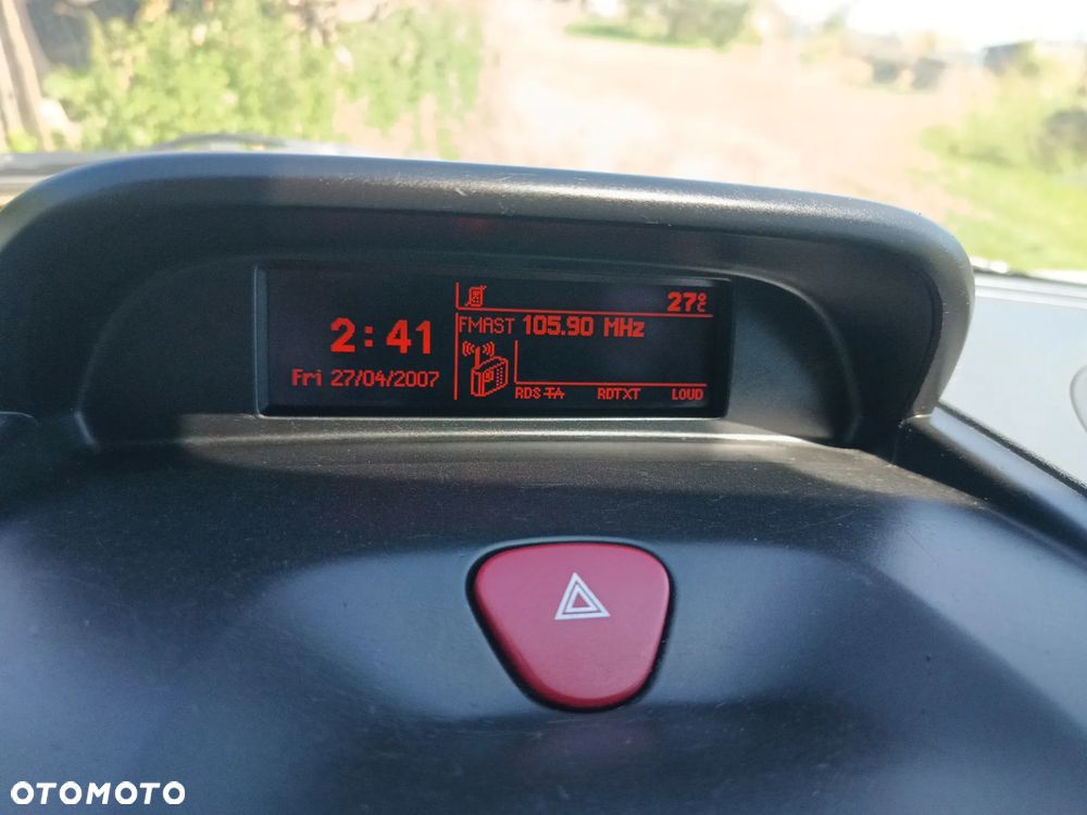Citroën Jumpy 2.0 diesel 128 kM manual 2014 rok HAK, BAGAŻNIK DACHOWY, czujniki parkowania, ORGINALNY PRZEBIEG, sprowadzony ze Szwecji! - 39