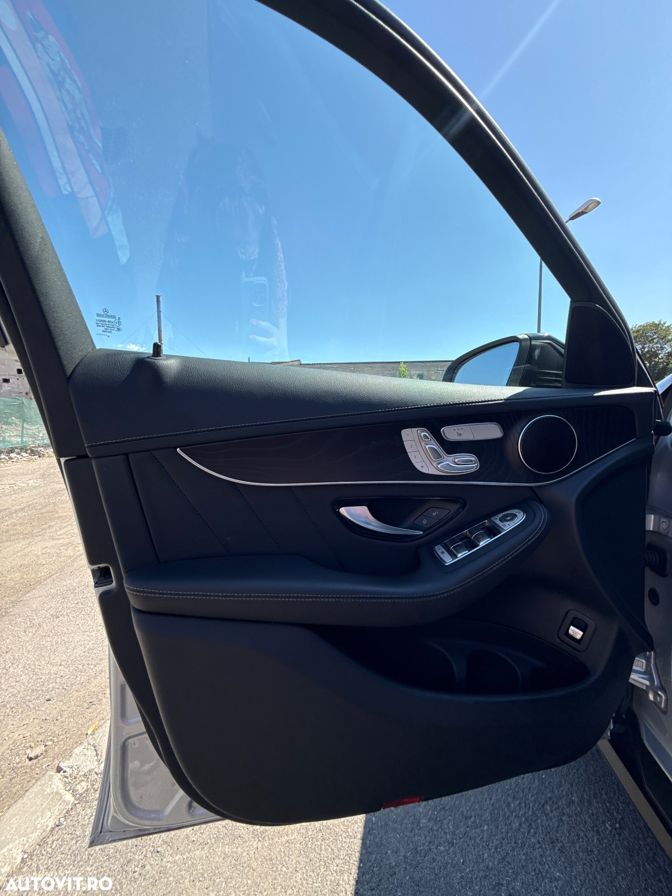 Mercedes-Benz GLC 220 d 4MATIC - 11