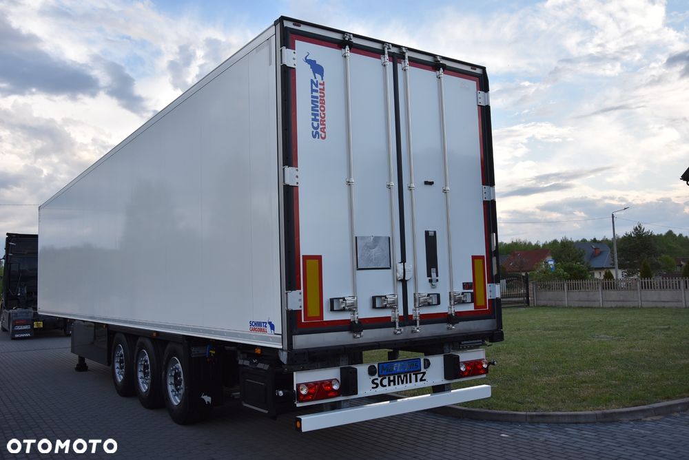 Schmitz Cargobull CHŁODNIA THERMOKING SLX PRZEBIEG 90 TYS KM / 4 RYGLE / OŚ PODNOSZONA / PALECIARA / ELEKTRYKA / STAN IDELNY JAK NOWY ! - 5