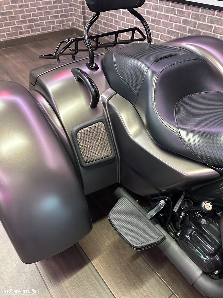 Harley-Davidson FLT FLRT FREEWHEELER - 23