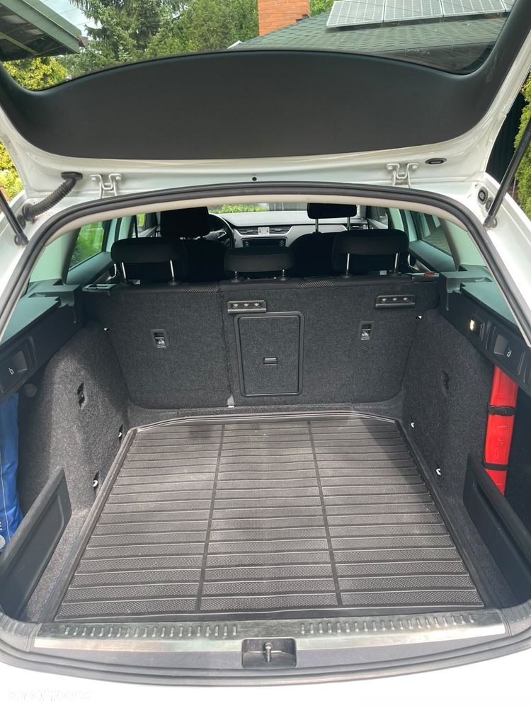 Skoda Octavia 2.0 TDI 4x4 DSG Scout - 10