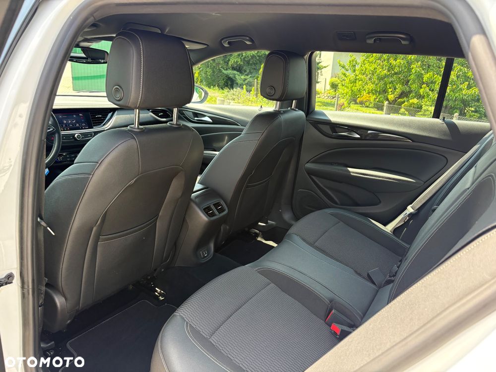Opel Insignia 2.0 CDTI Elegance S&S - 11