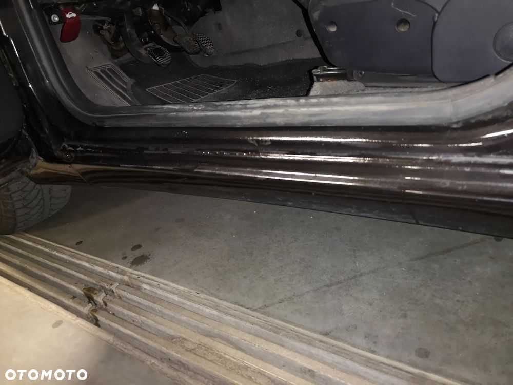 Alfa Romeo 156 2.5 V6 - 26