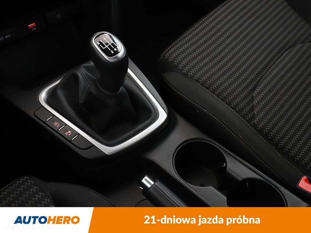 Kia XCeed 1.5 T-GDI M - 25