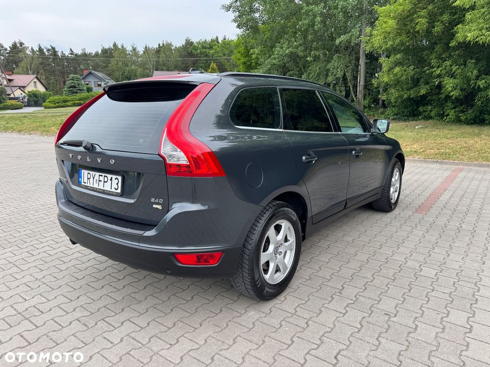 Volvo XC 60 2.4D Momentum - 3