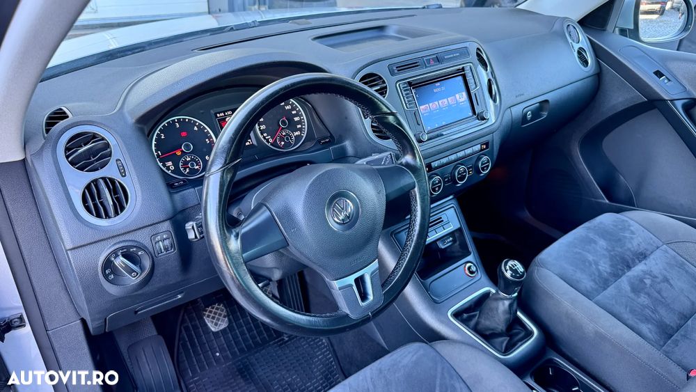 Volkswagen Tiguan 2.0 TDI SCR BlueMotion Technology Sport & Style - 8