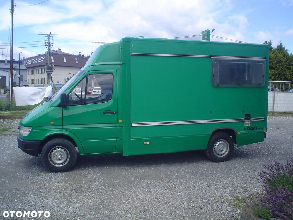 Mercedes-Benz SPRINTER - 2