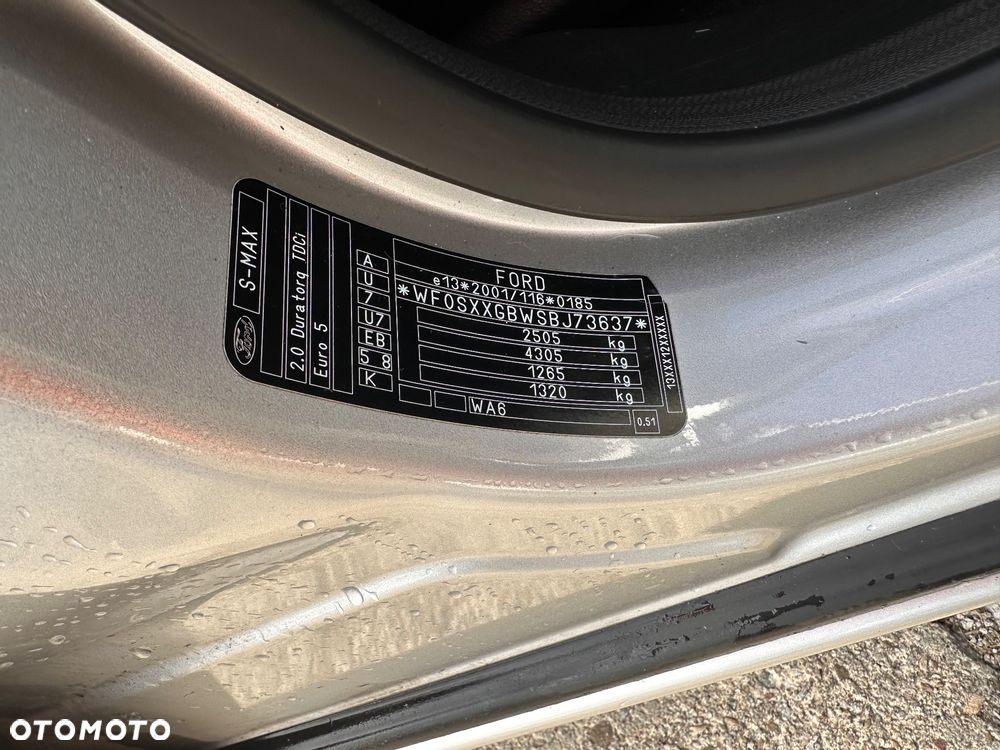 Ford S-Max - 9