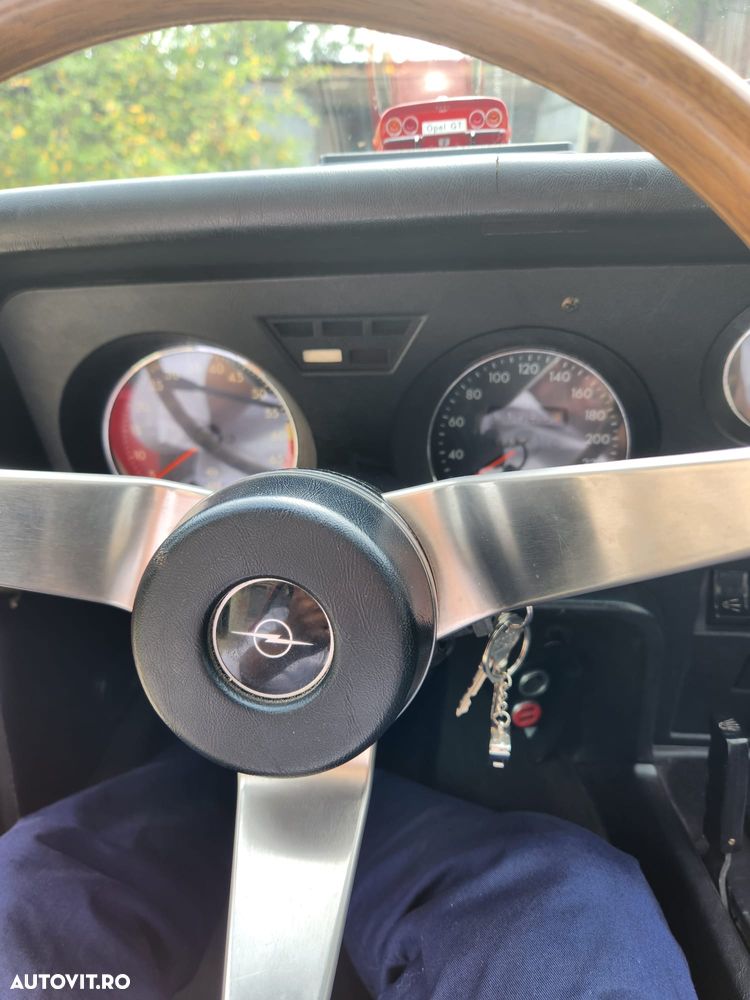 Opel GT - 10