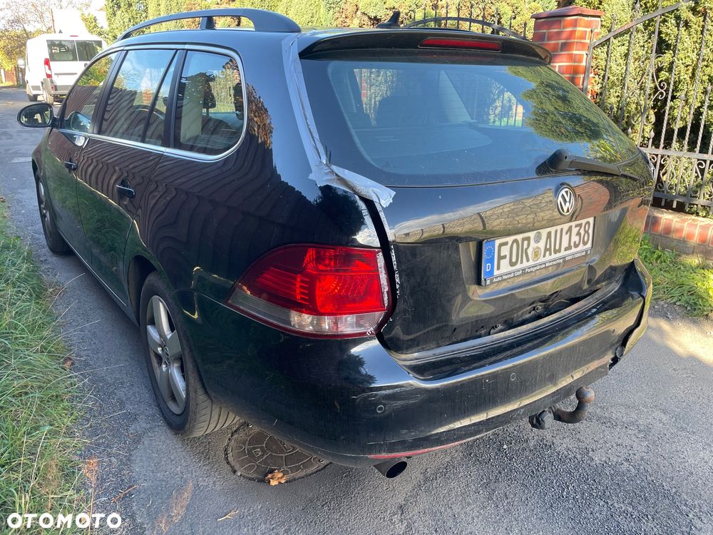 Volkswagen Golf 1.6 TDI DPF BlueMotion Technology Style - 4