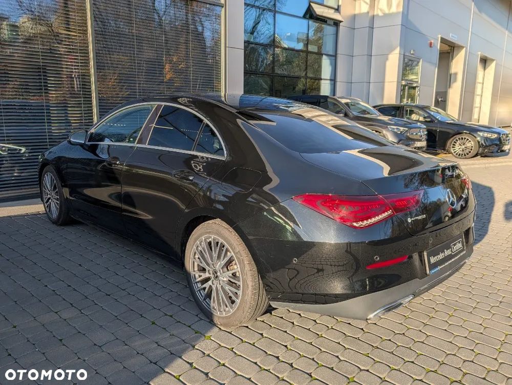 Mercedes-Benz CLA 180 Progressive 7G-DCT - 5