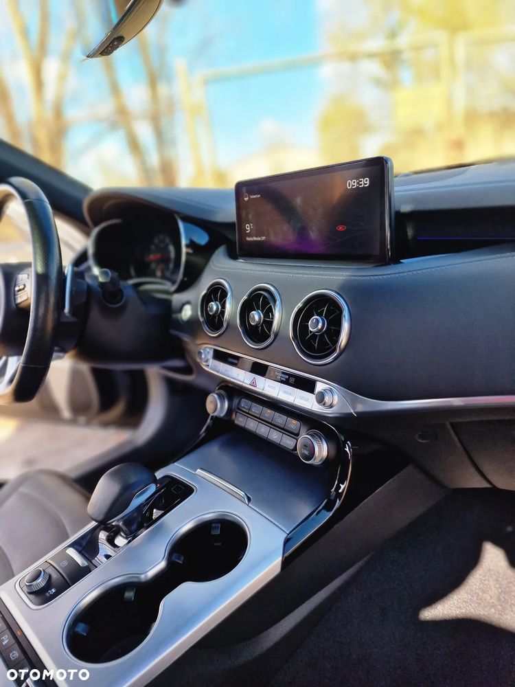 Kia Stinger 3.3 T-GDI AWD OPF GT - 29