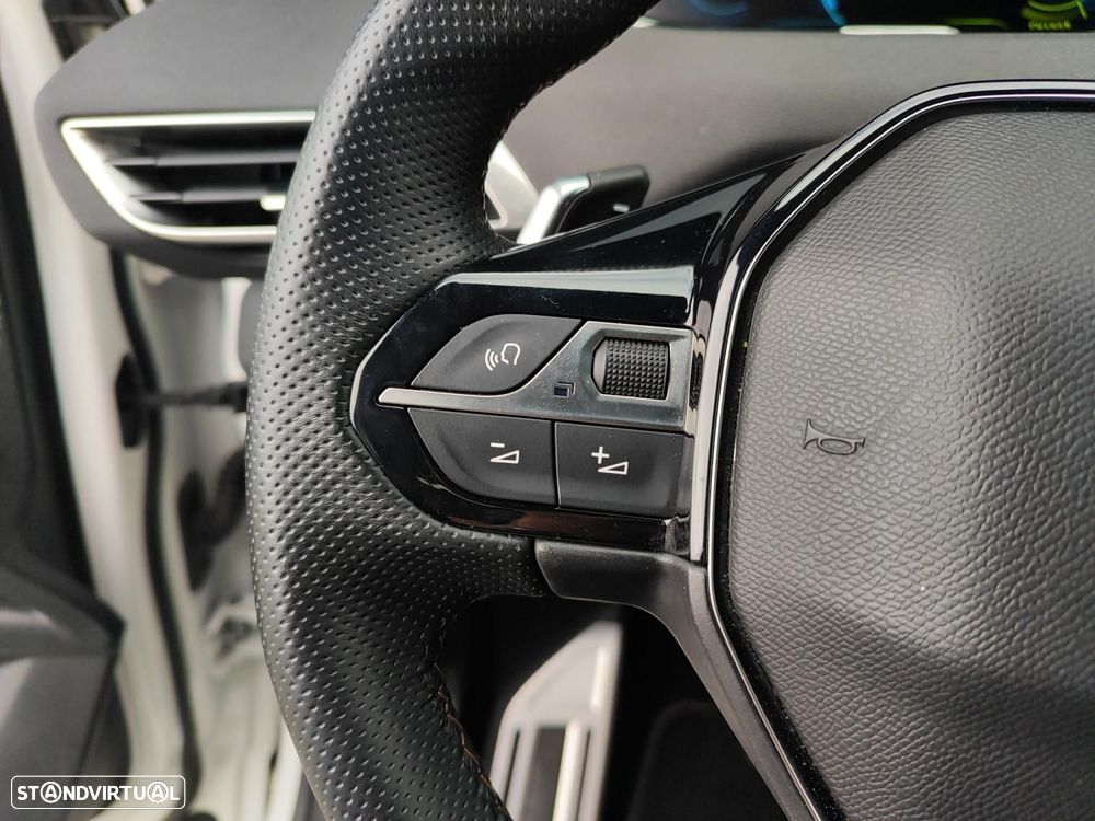 Peugeot 3008 1.6 Hybrid GT e-EAT8 - 16