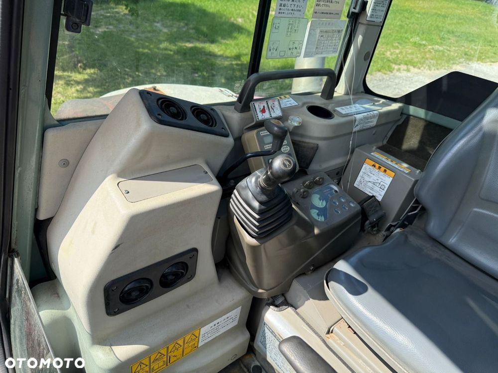 Yanmar B6-6A - 9
