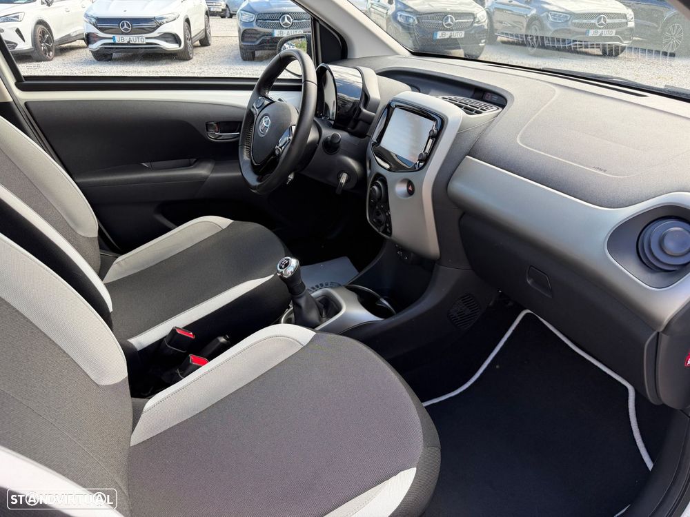 Toyota Aygo 1.0 X-Play+AC+X-Touch - 10