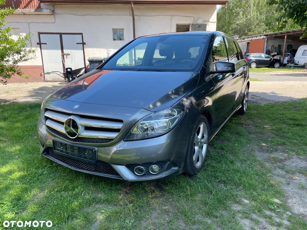 Mercedes-Benz Klasa B 180 Peak Edition - 10