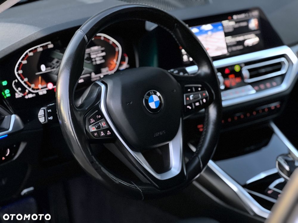 BMW Seria 3 320d Sport Line Shadow sport - 19